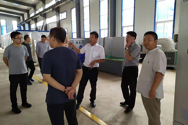 遼寧省朝陽(yáng)市領(lǐng)導(dǎo)到我公司視察產(chǎn)業(yè)園區(qū)建設(shè)進(jìn)度 遼寧省朝陽(yáng)市領(lǐng)導(dǎo)到我公司視察產(chǎn)業(yè)園區(qū)建設(shè)進(jìn)度