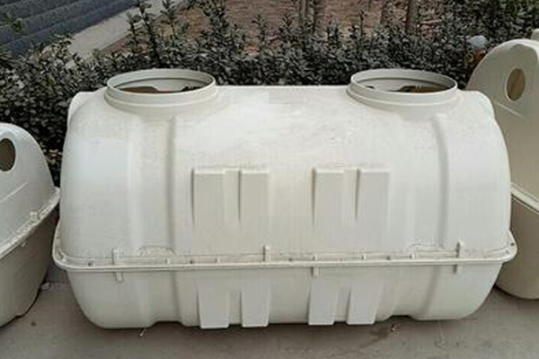 哪些因素會導致玻璃鋼模壓化糞池出現(xiàn)垮塌 哪些因素會導致玻璃鋼模壓化糞池出現(xiàn)垮塌