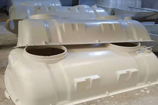 玻璃鋼模壓化糞池會(huì)受到大家歡迎的原因是什么 玻璃鋼模壓化糞池會(huì)受到大家歡迎的原因是什么