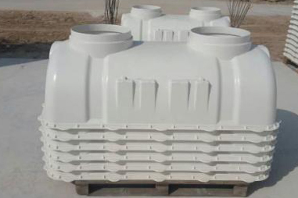 玻璃鋼模壓化糞池的使用為我們的生活帶來(lái)了哪些改變 玻璃鋼模壓化糞池的使用為我們的生活帶來(lái)了哪些改變